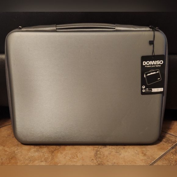 Domiso 15.6 inch Hard Laptop Sleeve with Handle - Picture 7 of 8